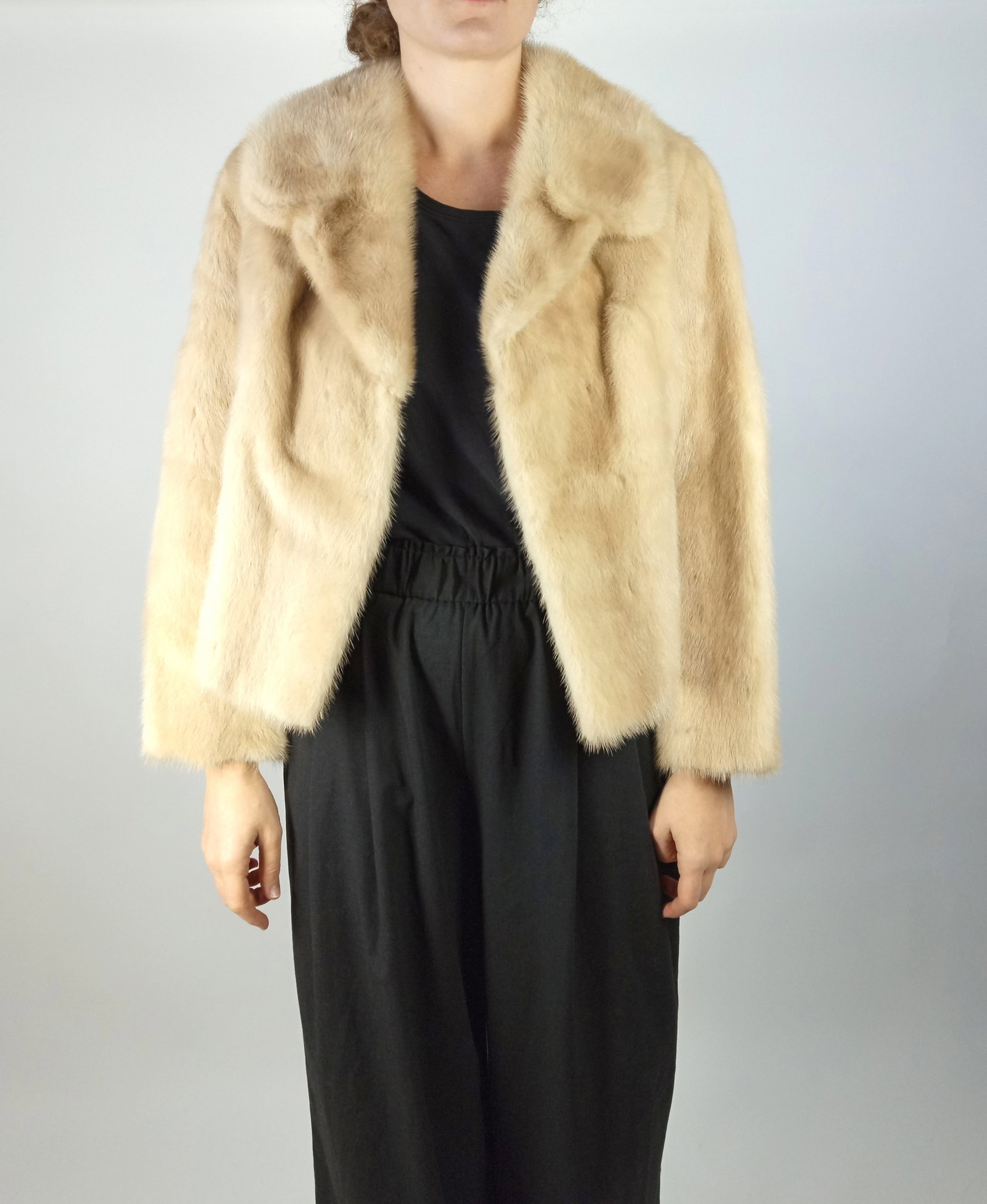 SAGA WHITE/CREAM MINK FUR JACKET EU: L - US:16 - 2