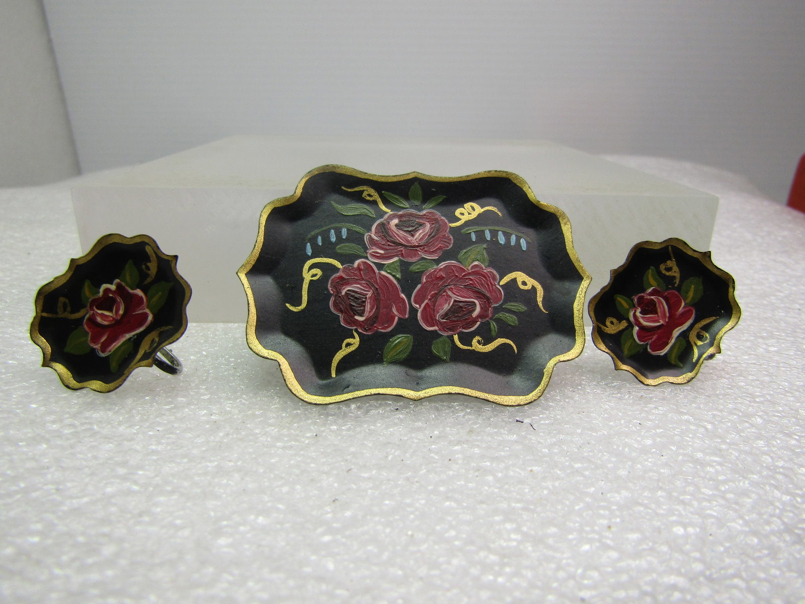 Vintage Tole Painted Floral Tray Brooch & Earrings Set, Screwback. 1950's-1960's - 5