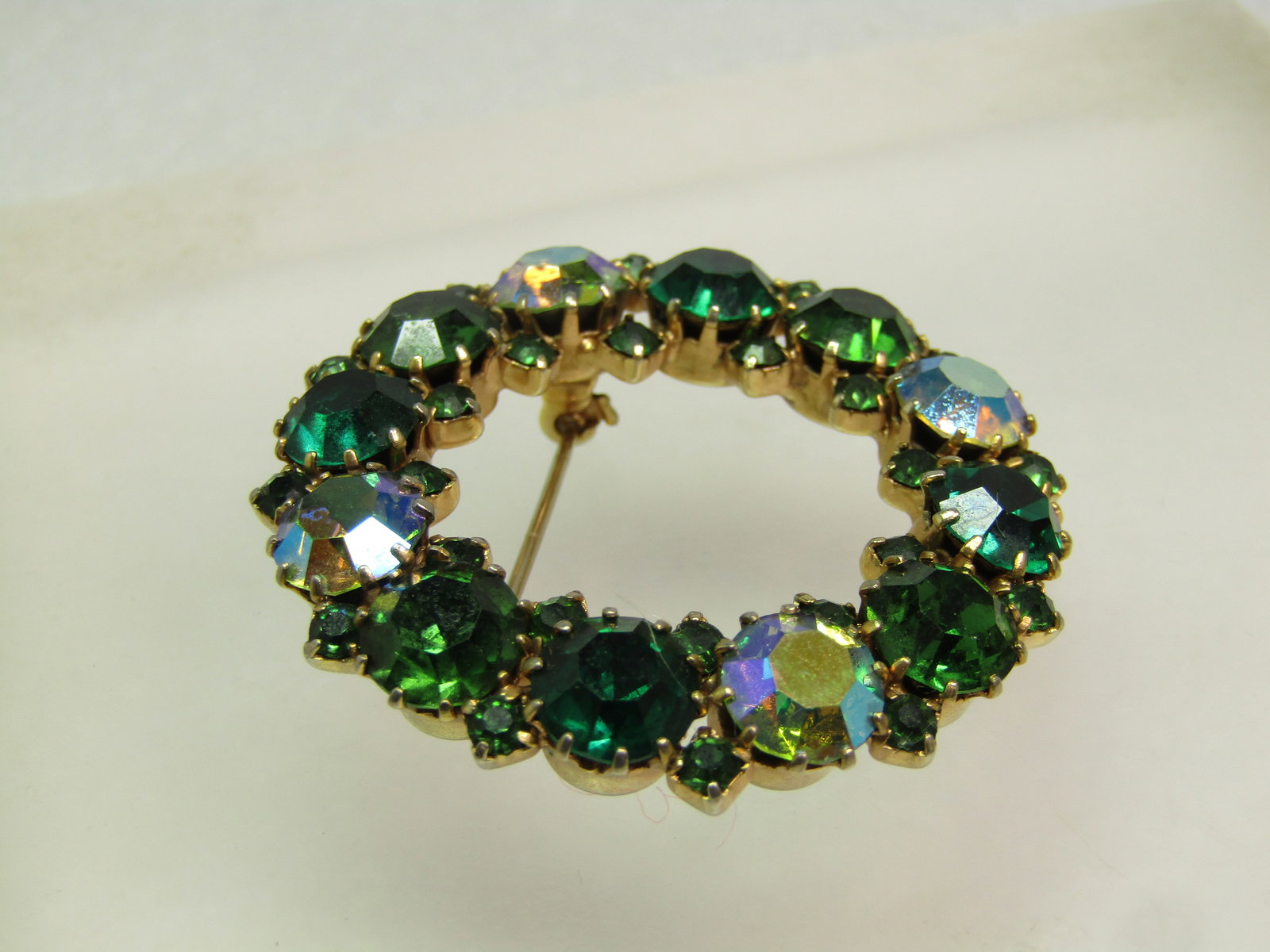 Vintage Green Aurora Borealis Brooch, Signed Karu Arke, 1950's - 2