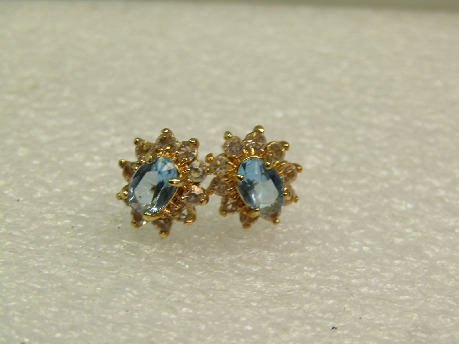 Aqua Blue & Clear Halo Earrings, Pierced Studs, 1980's-1990's - 6