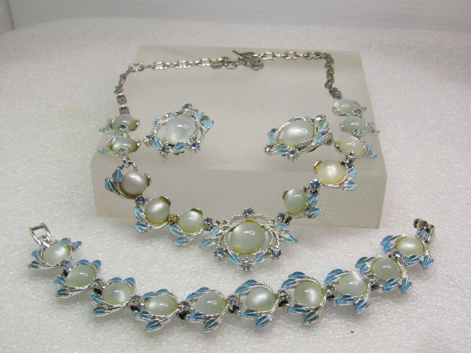 Vintage Faux Moonstone Blue RS Necklace, Bracelet, Clip Earrings, 1960's - 5