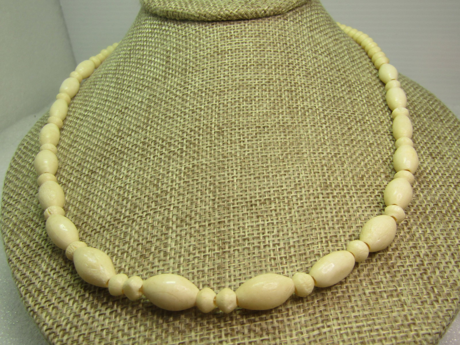 Vintage Bone Beaded Necklace, 20", 1970's-1980's - 3