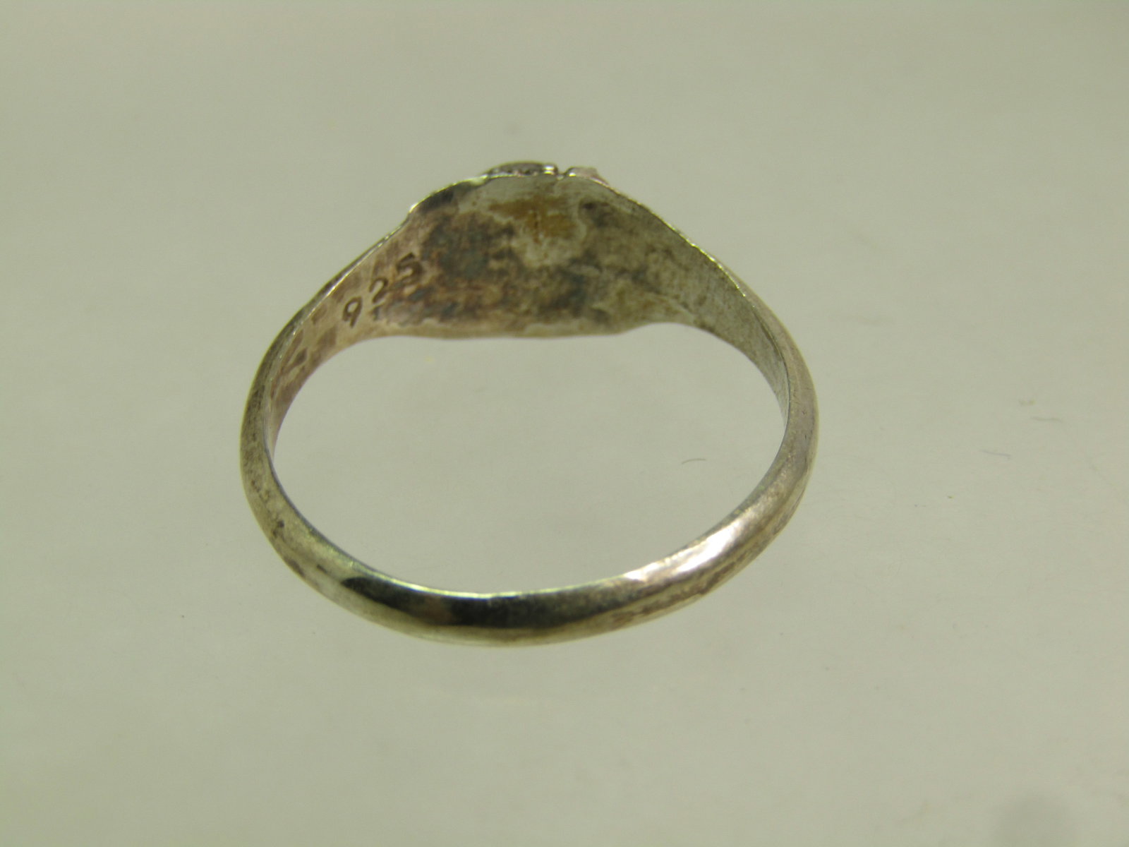Vintage Sterling Garnet Ring, Sz. 8, Gold Tone Accents, Bali Themed, 1970's-1980's - 5