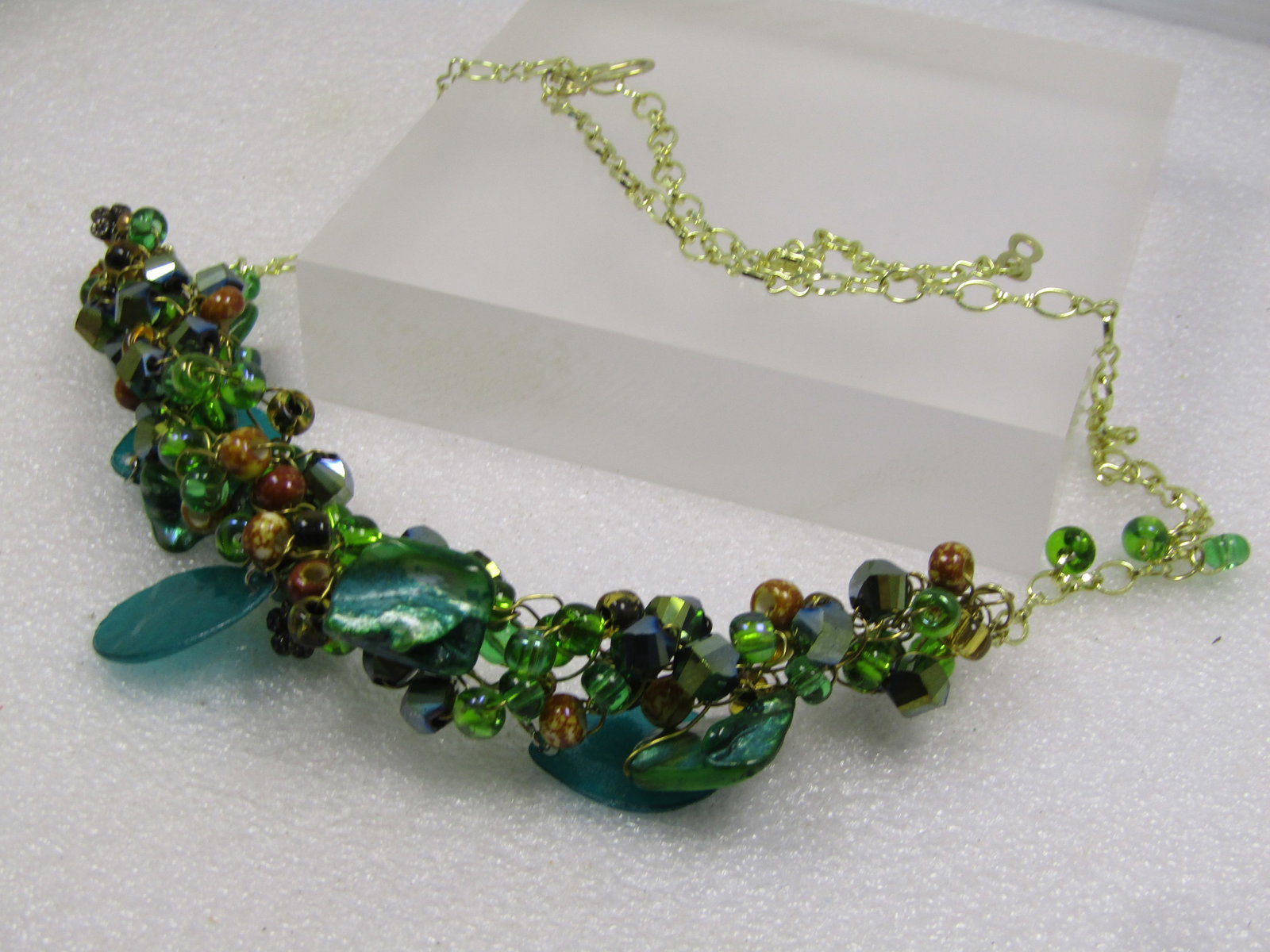 Vintage Teal Dyed Mother-of-Pearl and Crystal Beaded Cluster Necklace, 22", 1980's-1990's - 7