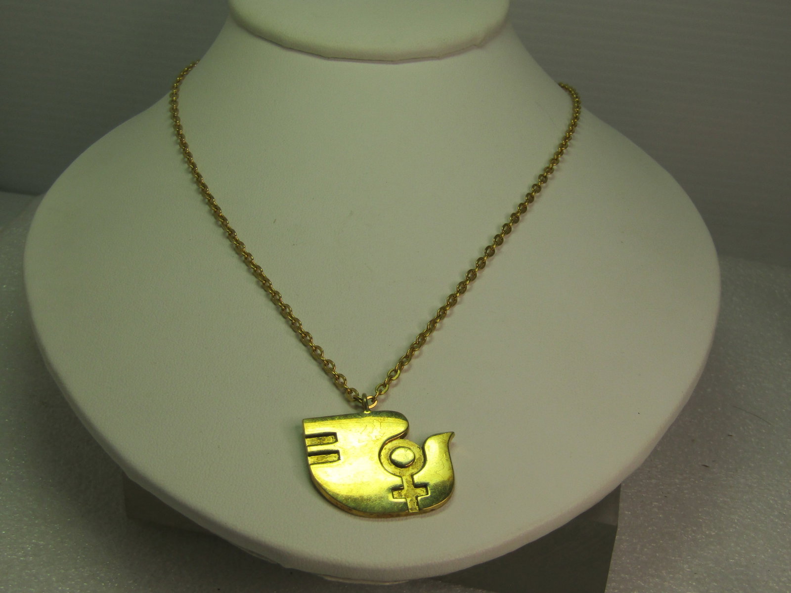 Vintage Sterling Vermeil 1975 U.N. Equality N.O.W. Women's Dove Necklace, 17": Vintage Sterling 1975 UN Equality N.O.W. Women's Dove Necklace, 17" Chain. Vermeil modernist pendant. The pendant is marked sterling and is not signed however there are pewter ones out there marked Je