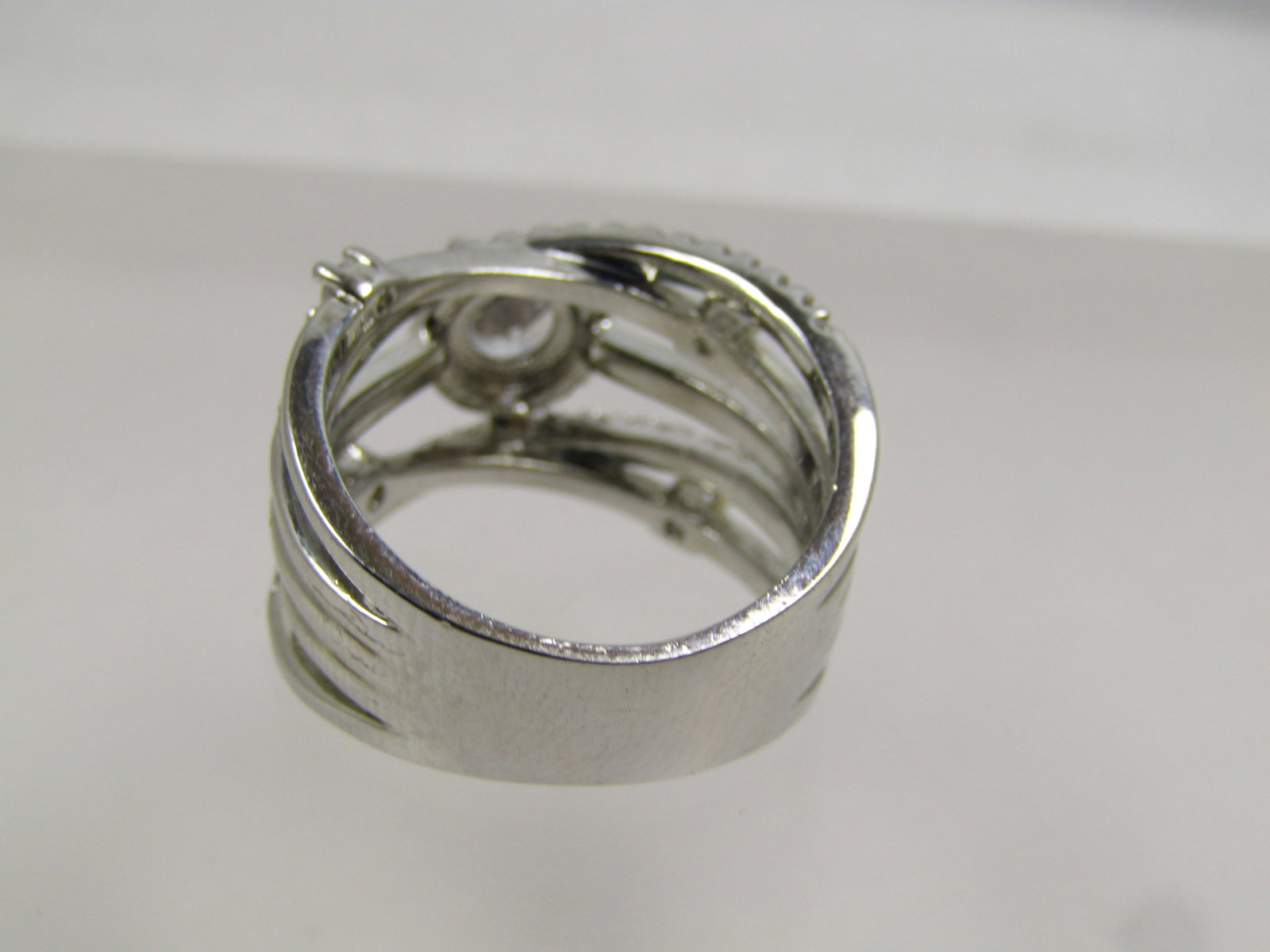 Silver Tone Clear Rhinestone Five Band Crisscross Ring, Sz. 8.5, Modern - 4