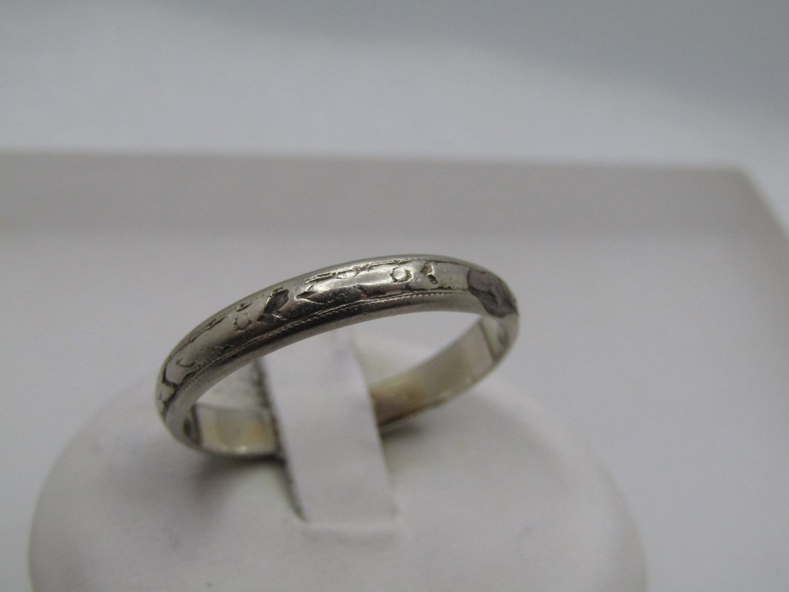 Vintage 14kt White Rolled Gold Wedding Band, Sz. 10.75, Unisex (1 of 6)