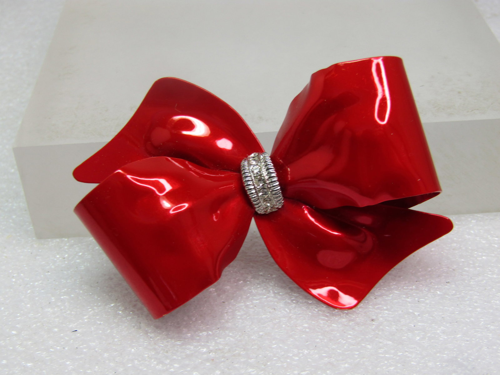 Vintage Red Enameled Bow Brooch, Clear Rhinestones, 1980's - 4