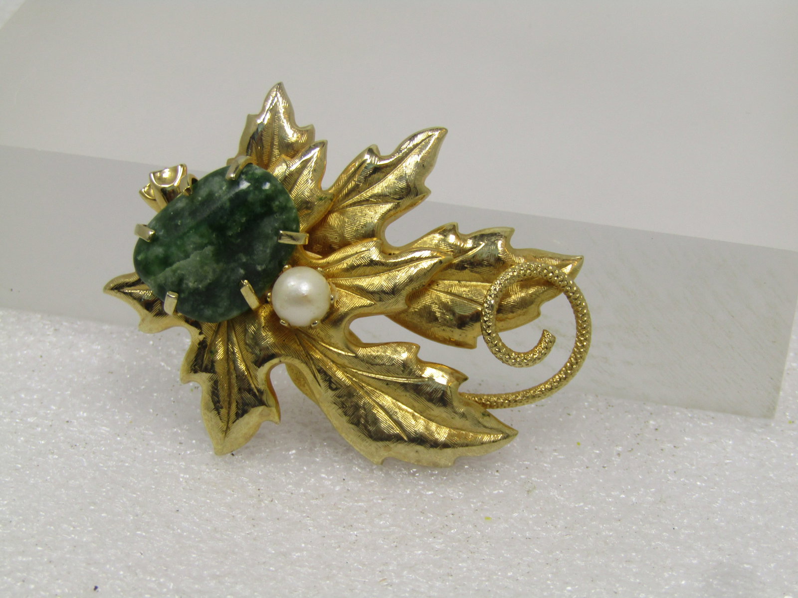 Vintage Green Agate Faux Pearl Leaf Brooch, 1960's-1970's - 3