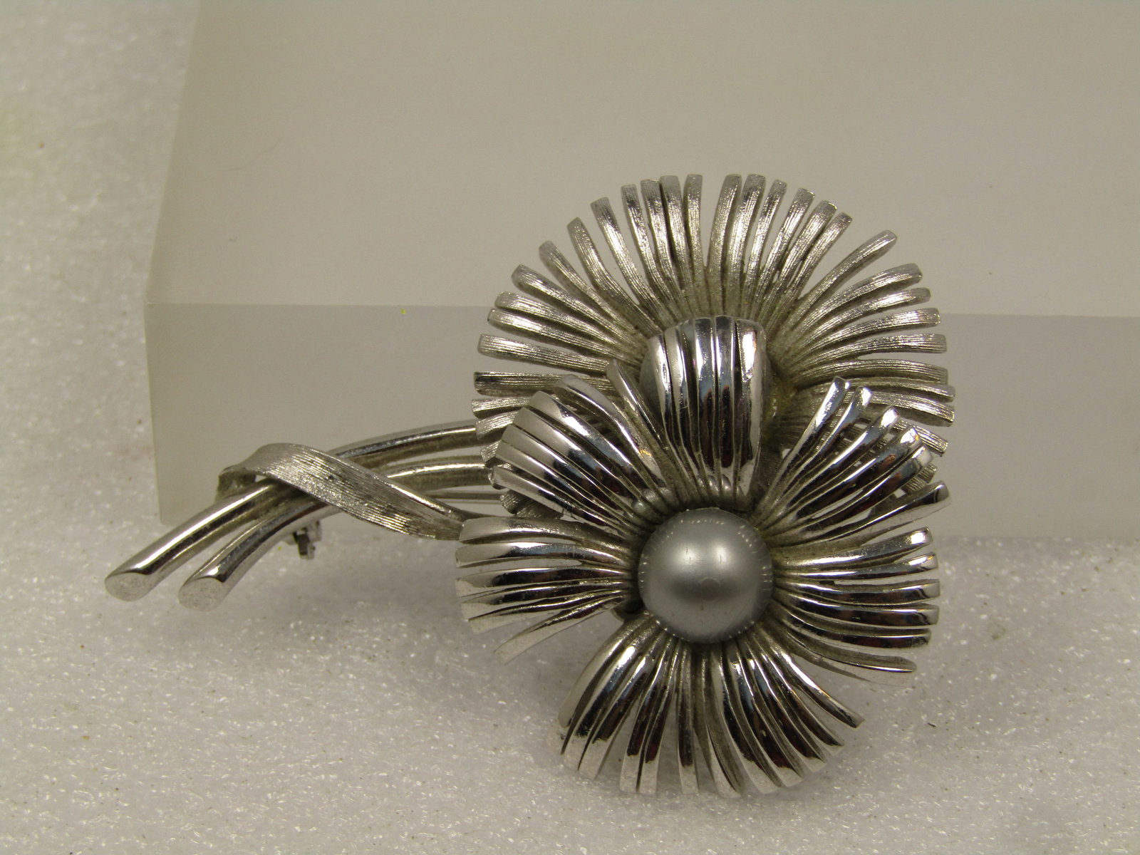Vintage Double Blossom & Faux Pearl Brooch, 1960's - 3