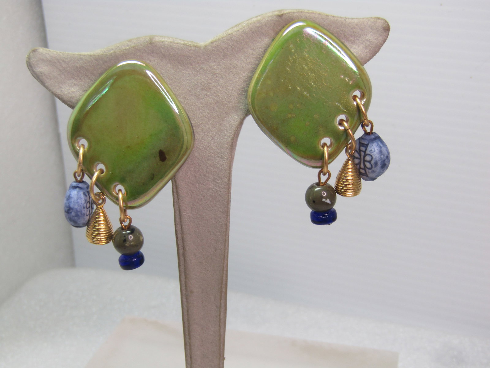 Vintage DonCaster Ceramic Dangling Earrings, Clip, on Card., 1990's - 3