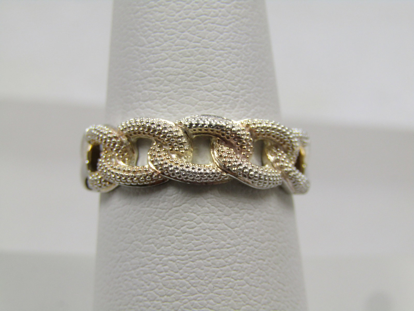 Sterling Silver Textured Ring, Chain Link Top, Sz. 8.25, 1990's, Signed: Sterling Silver Textured Ring, Chain Link Top, Sz. 8.25, 1990's, Signed RJ. The ring is appx. 6mm on top going down the finger and tapers to 2mm at the back of the finger. The chain links have a