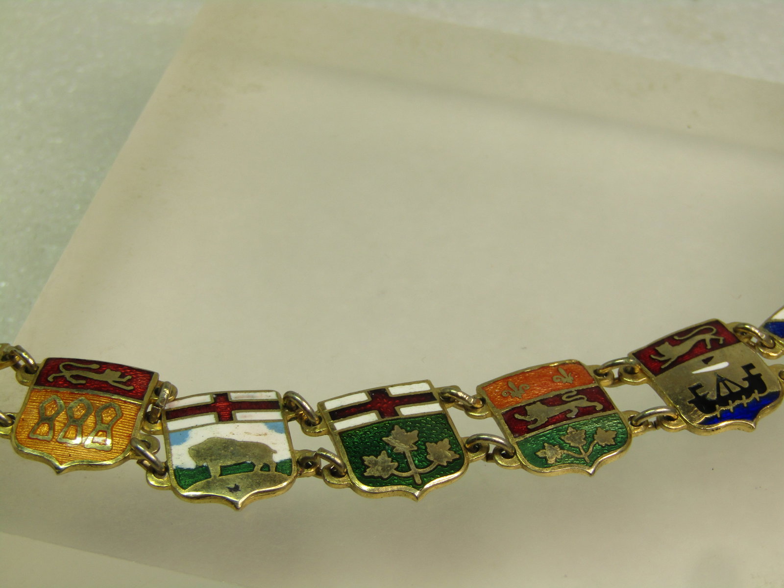 Vintage Enameled Flags of Canada Bracelet, 7.25", 1960's-1980's - 4