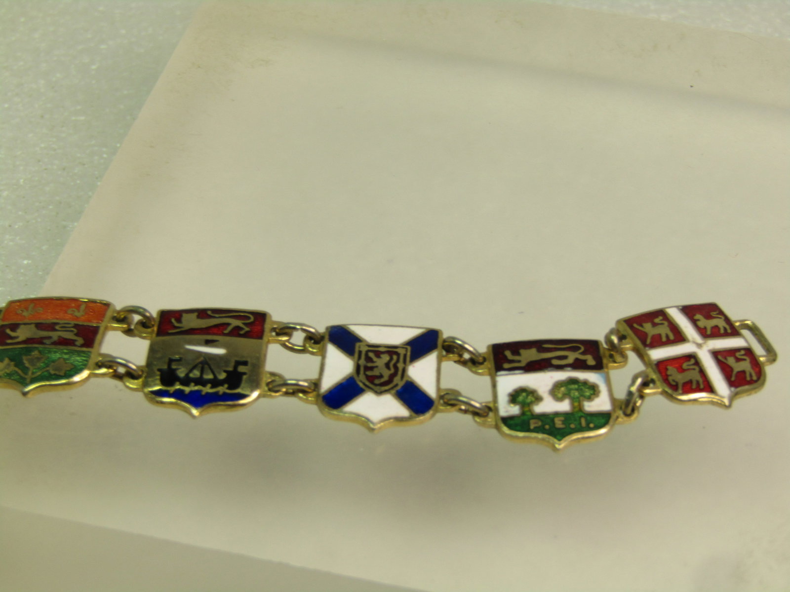 Vintage Enameled Flags of Canada Bracelet, 7.25", 1960's-1980's - 5