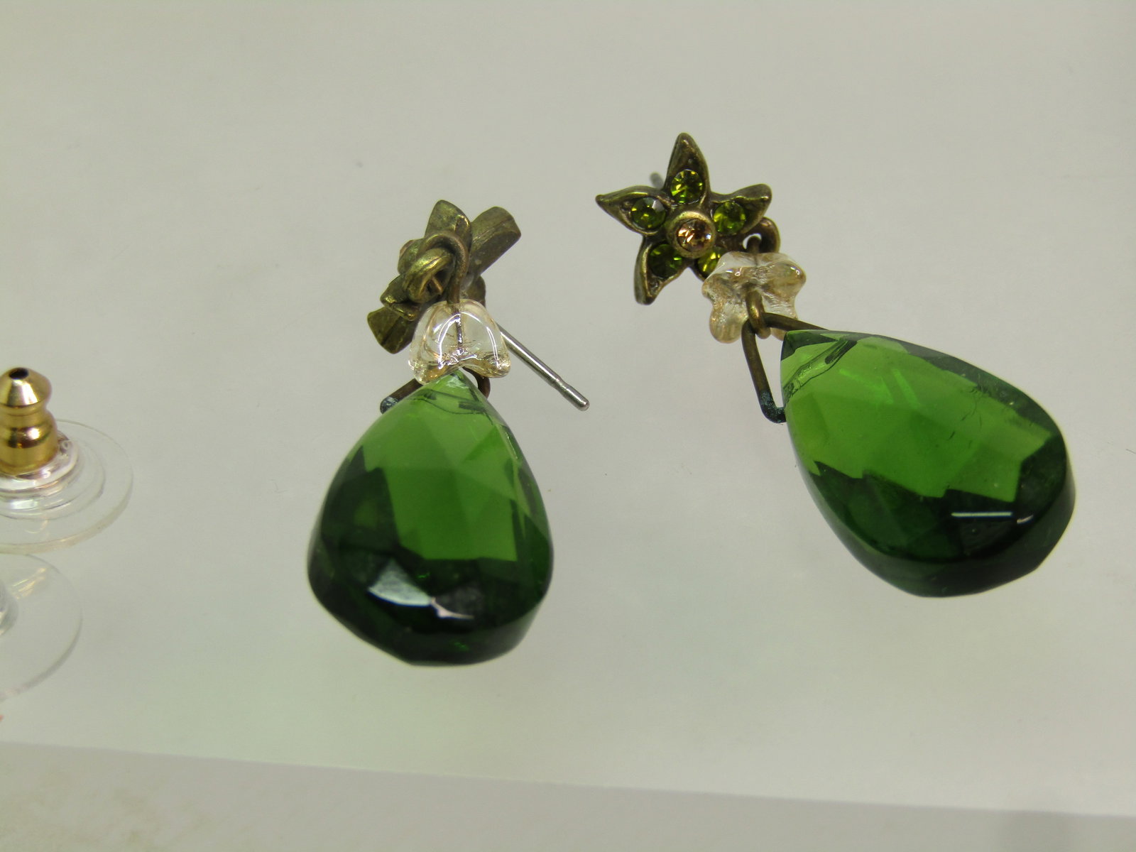 Vintage Green Glass Drop Earrings Rhinestone Stud. Pierced. 1960's-1970's - 6