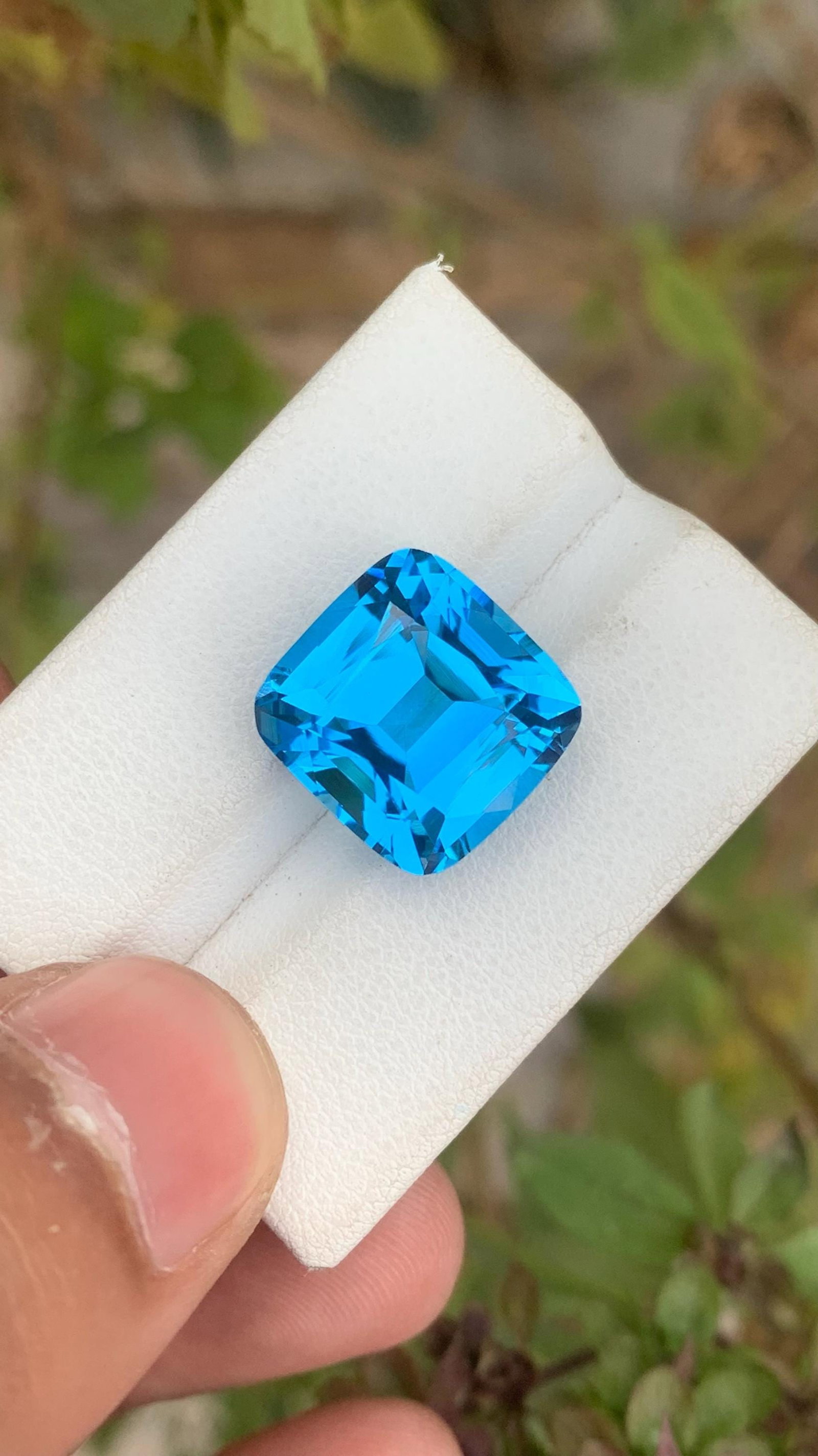 Electric Blue Topaz Cushion Cut Loose Gemstone For Ring And Jewellery - 14.45 Carat - 2