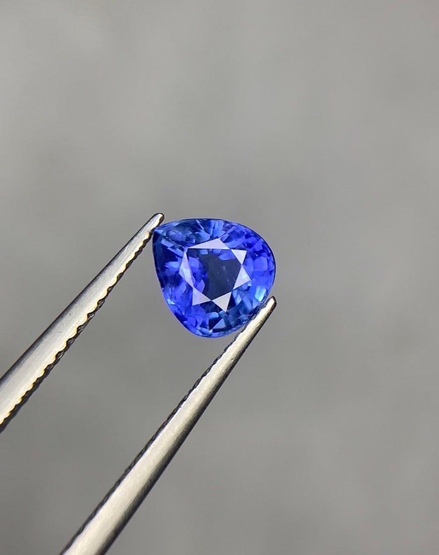 Ceylon Blue Sapphire Gemstone: 1.50 Ct Pear Cut, Heated - 2