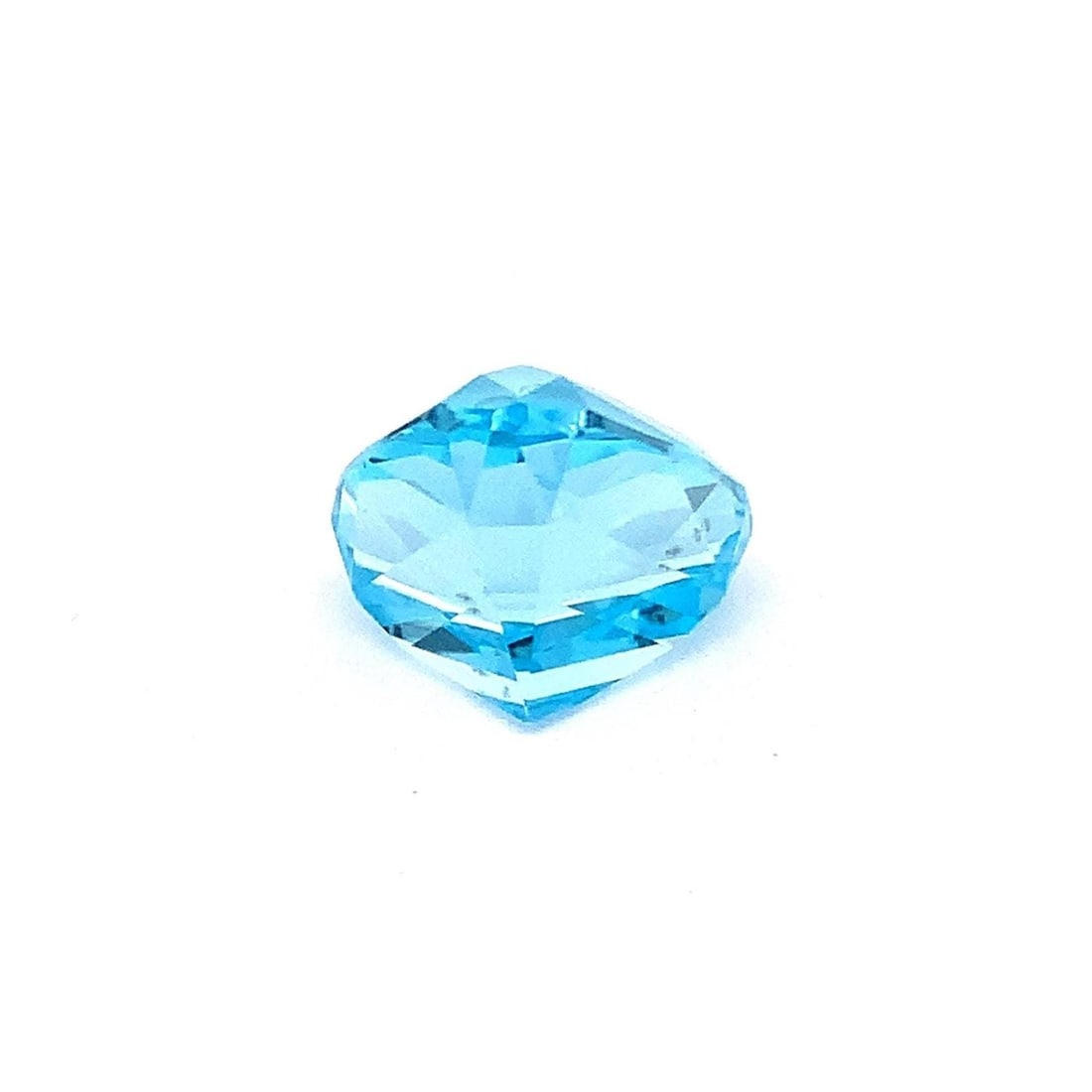 Pendant Size Swiss Blue Topaz Loose Gemstone Fancy Trillion Cut Gemstone - 15.500 Carat - 3