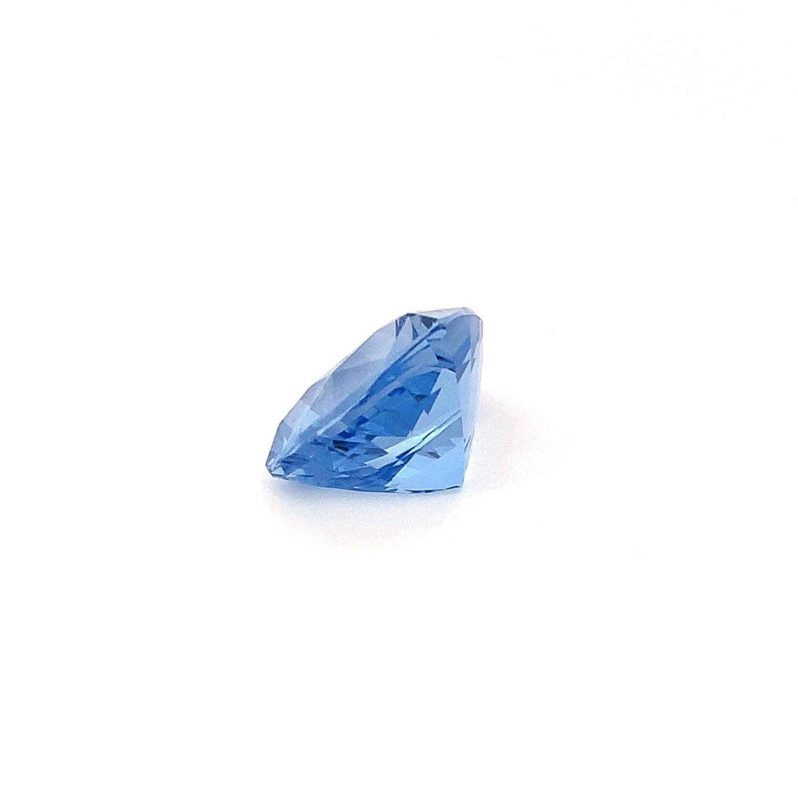 Blue Aquamarine Trillion Shape Gemstone For Jewelry - 14 Carat - 3
