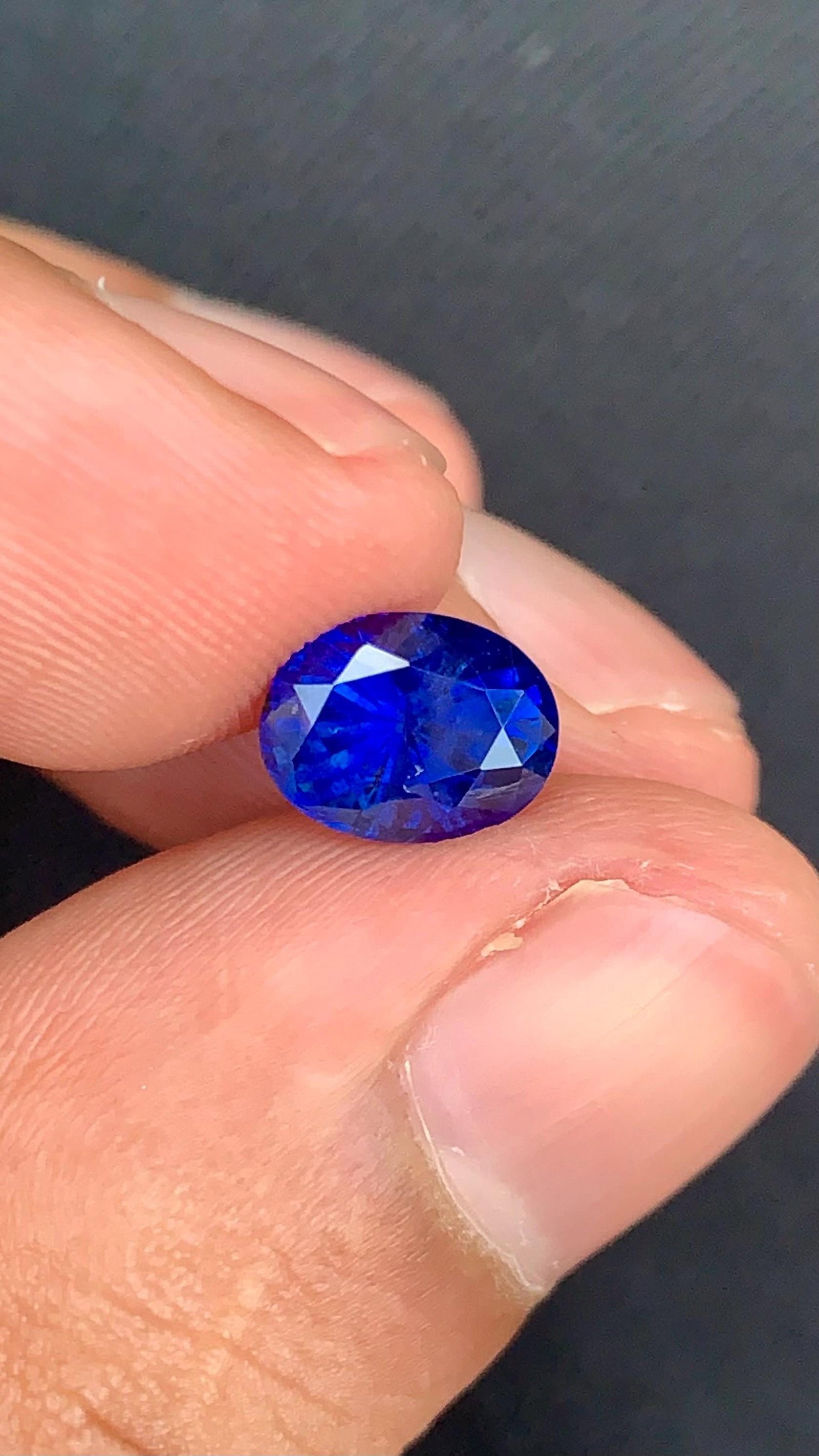 Royal Blue Heated Sapphire Gemstone From Srilanka, Oval Cut Sapphire 2.56 Carat - 2