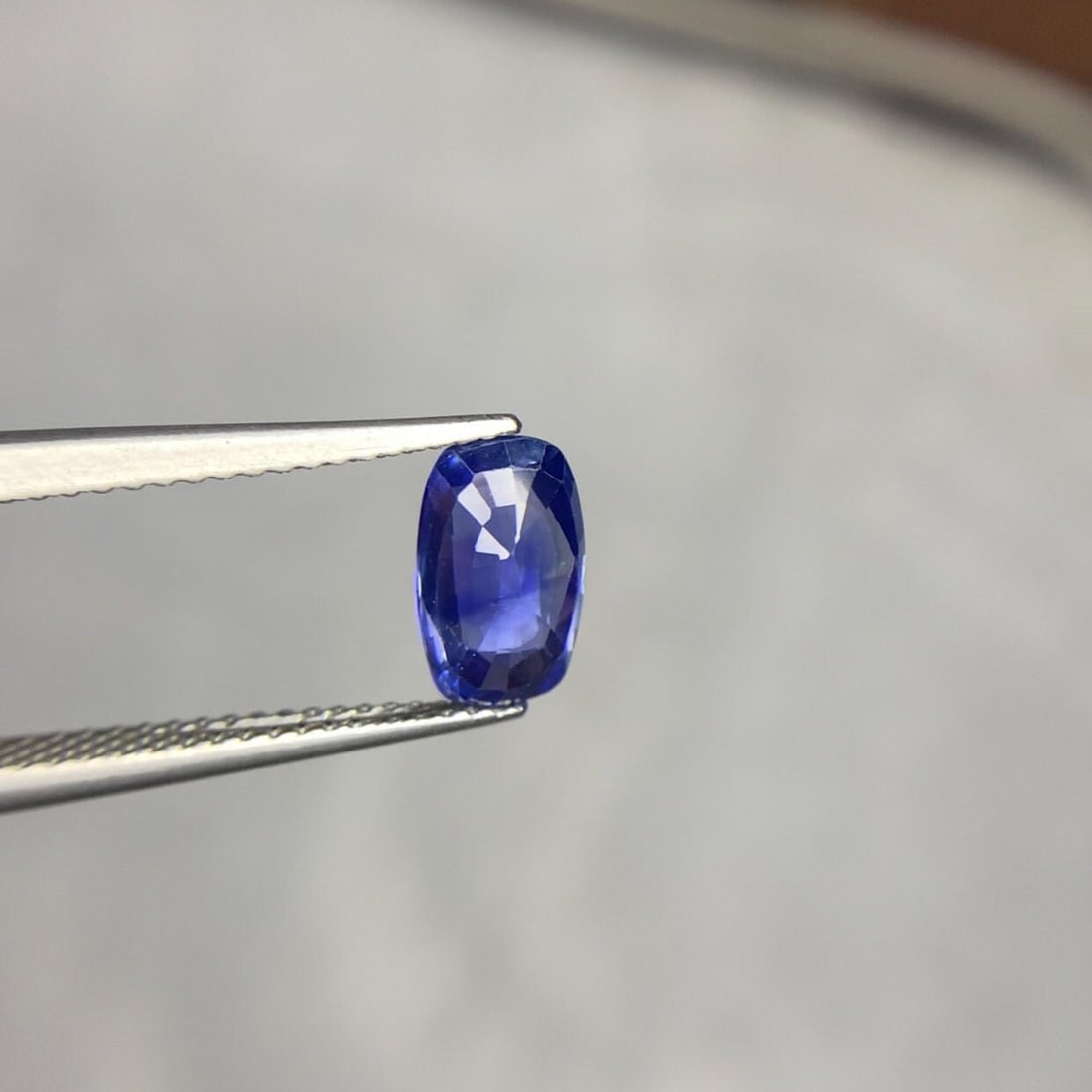 Ceylon Blue Sapphire Gemstone: 1.60 Carat Rectangular Cut Stone - 5