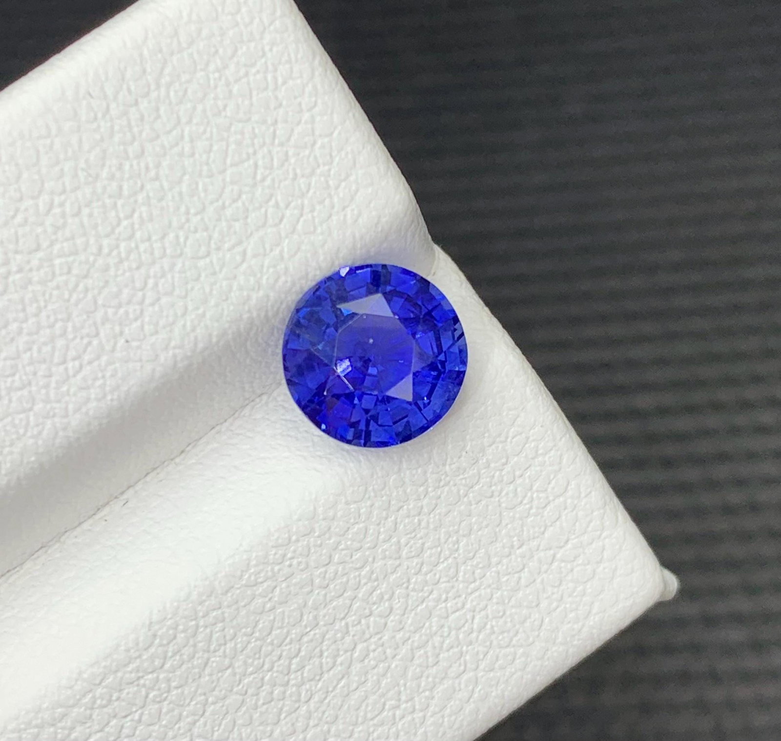 Normal Heat Sapphire Royal Blue Color Gemstone From Sri Lankan - 2.350 Carat - 6