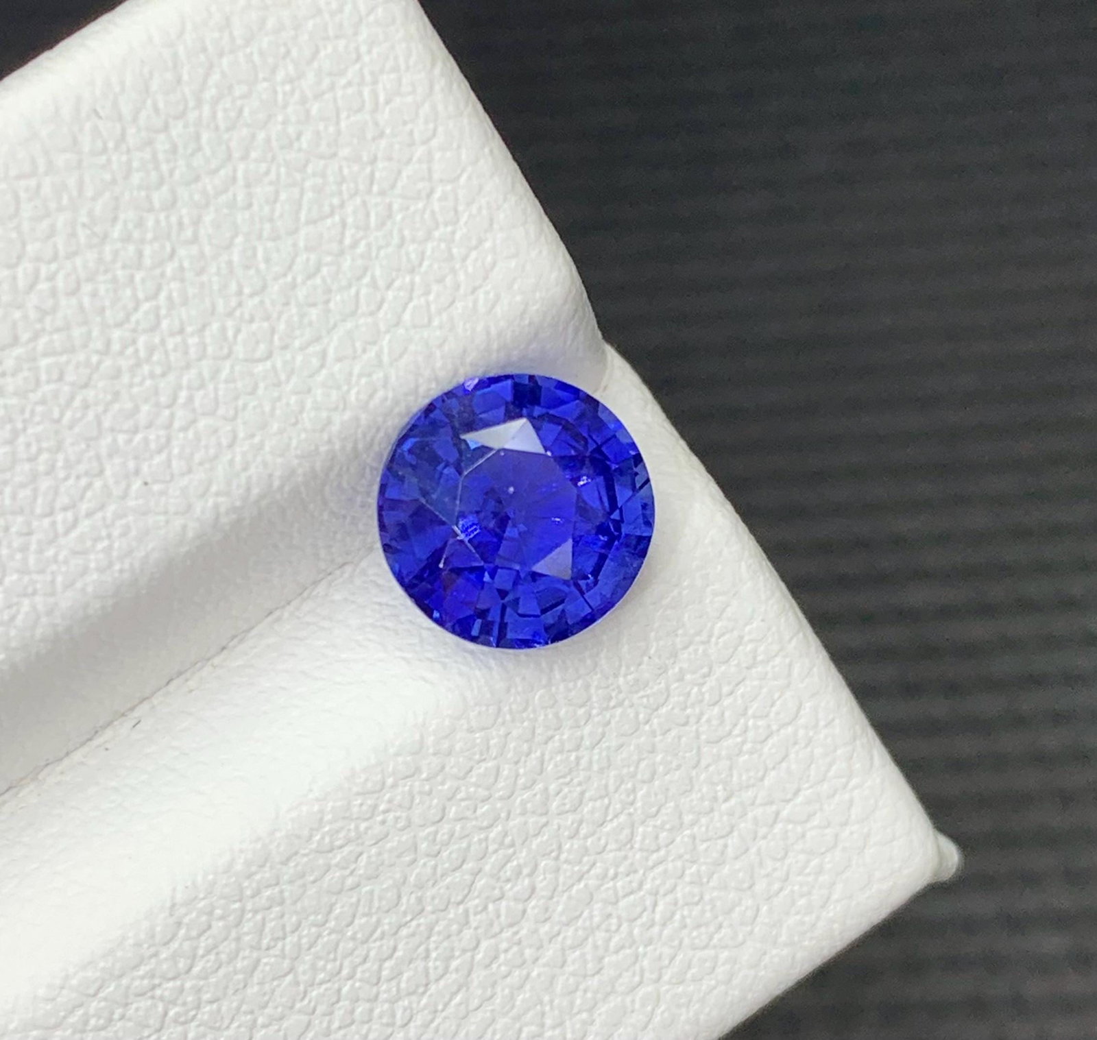 Normal Heat Sapphire Royal Blue Color Gemstone From Sri Lankan - 2.350 Carat - 8