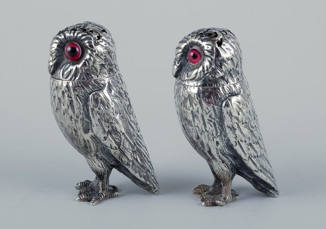 Edward Charles Brown. Rare set of silver salt and pepper shakers shaped like owls with inserted red - 3