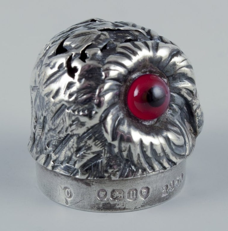 Edward Charles Brown. Rare set of silver salt and pepper shakers shaped like owls with inserted red - 5