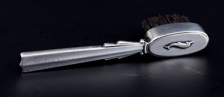 Harald Nielsen for Georg Jensen Pyramid, rare art deco miniature brush in sterling silver. - 3