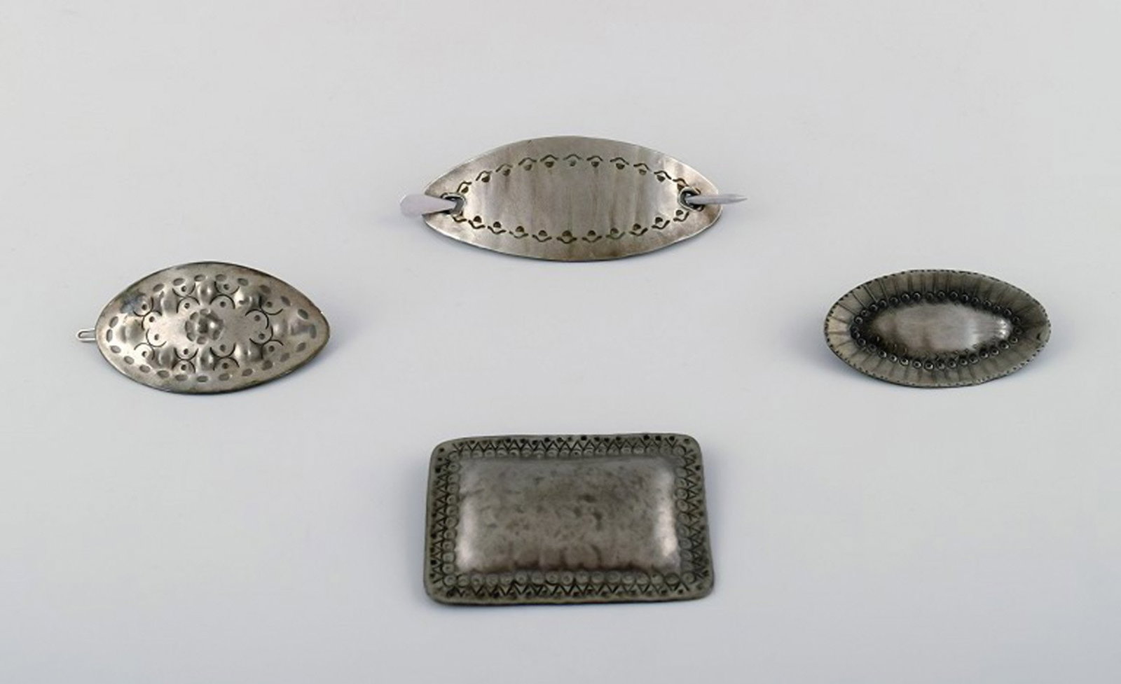 Jorgen Jensen, a.o. Denmark. 4 brooches in pewter. Hand made danish design, 60 / 70 s. (1 of 8)