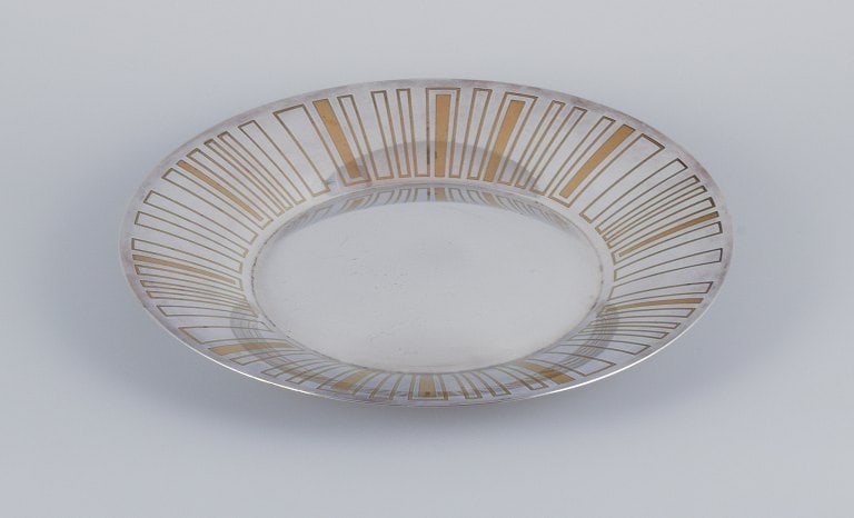 WMF, Germany. Large "Ikora" Art Deco bowl with three feet, silver-plated with brass inlay. - 7