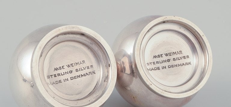 Aage Weimar, Danish silversmith. A pair of modernist salt and pepper shakers in sterling silver. - 7