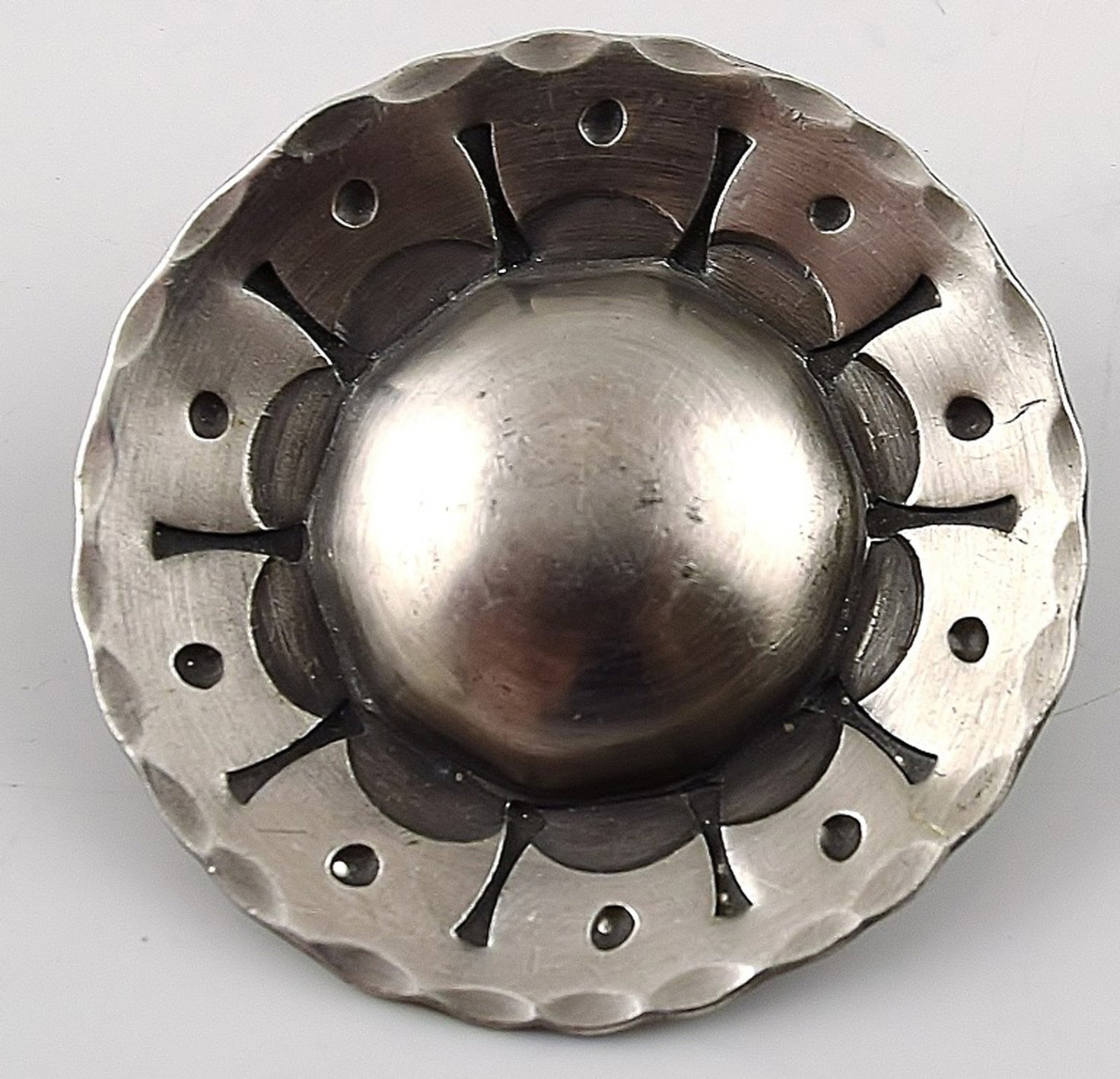 Brooch in pewter, Danish design. (1 of 3)