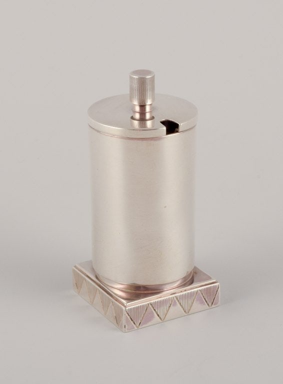 Jørgen Jensen (1895-1966) for Georg Jensen. Rare Art Deco mustard pot in sterling silver. - 3