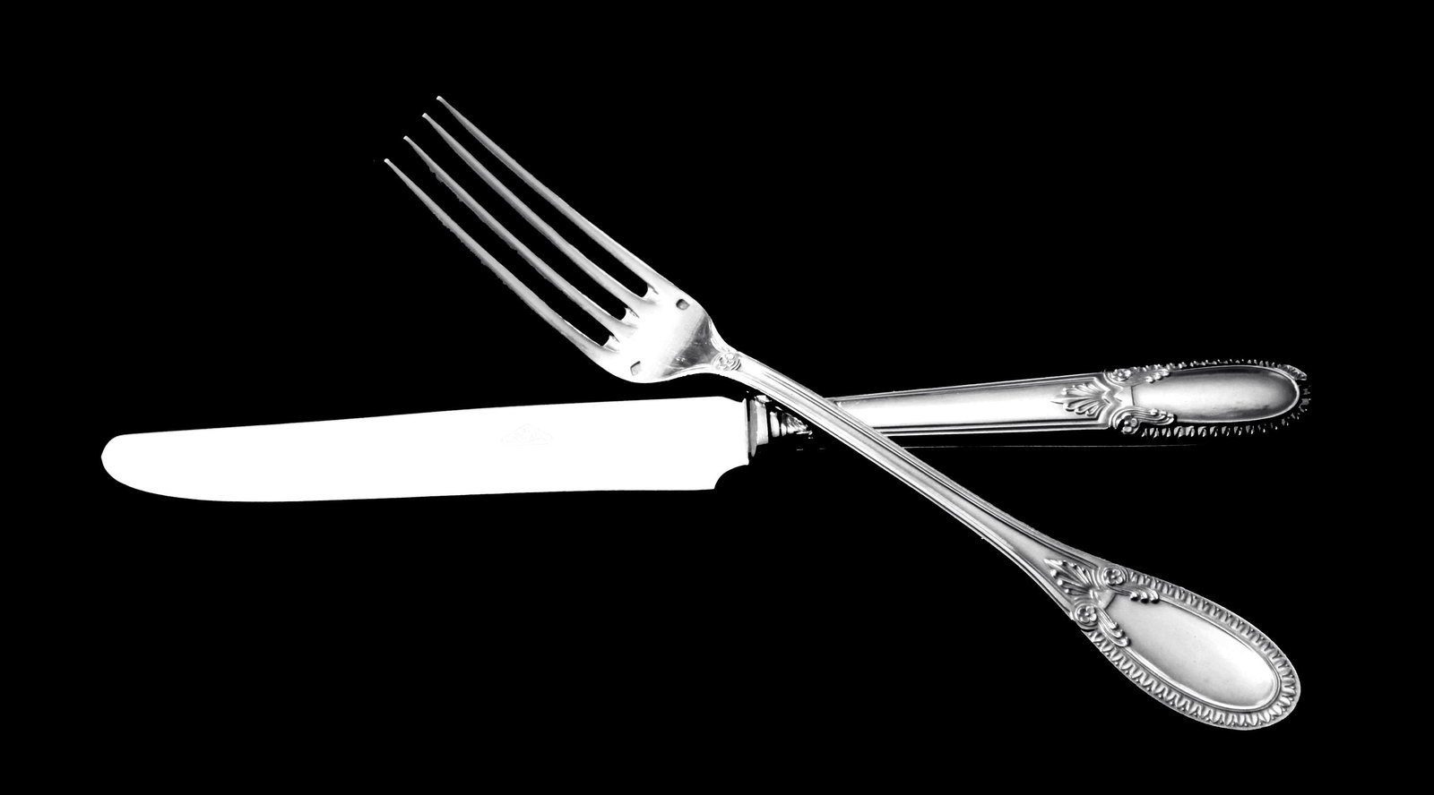 HENIN - 138pc LOUIS XVI ANTIQUE FRENCH 950 STERLING SILVER FLATWARE SET - 3