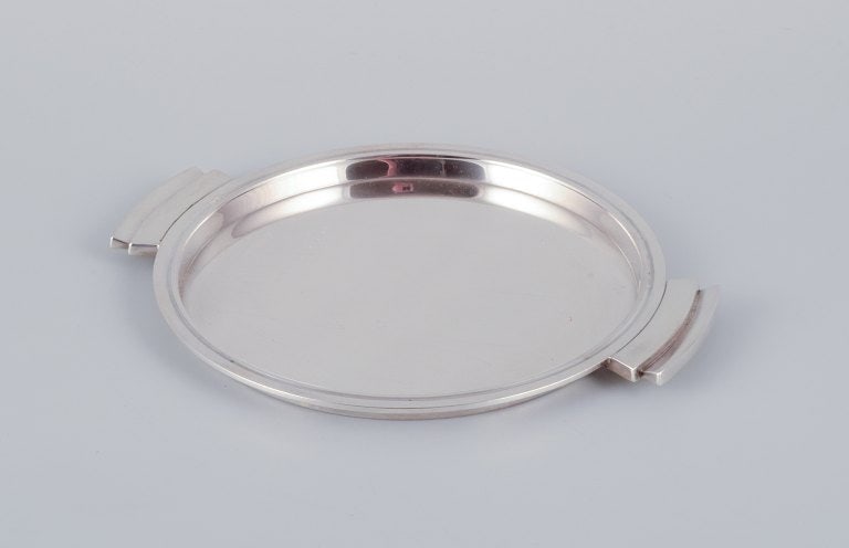 Harald Nielsen for Georg Jensen. Art Deco tray in sterling silver. - 2