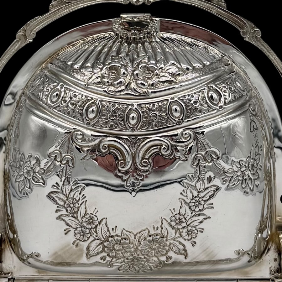Mid 20th Century Italian Modern Silver Folding Biscuit Box circa 1960 - 7