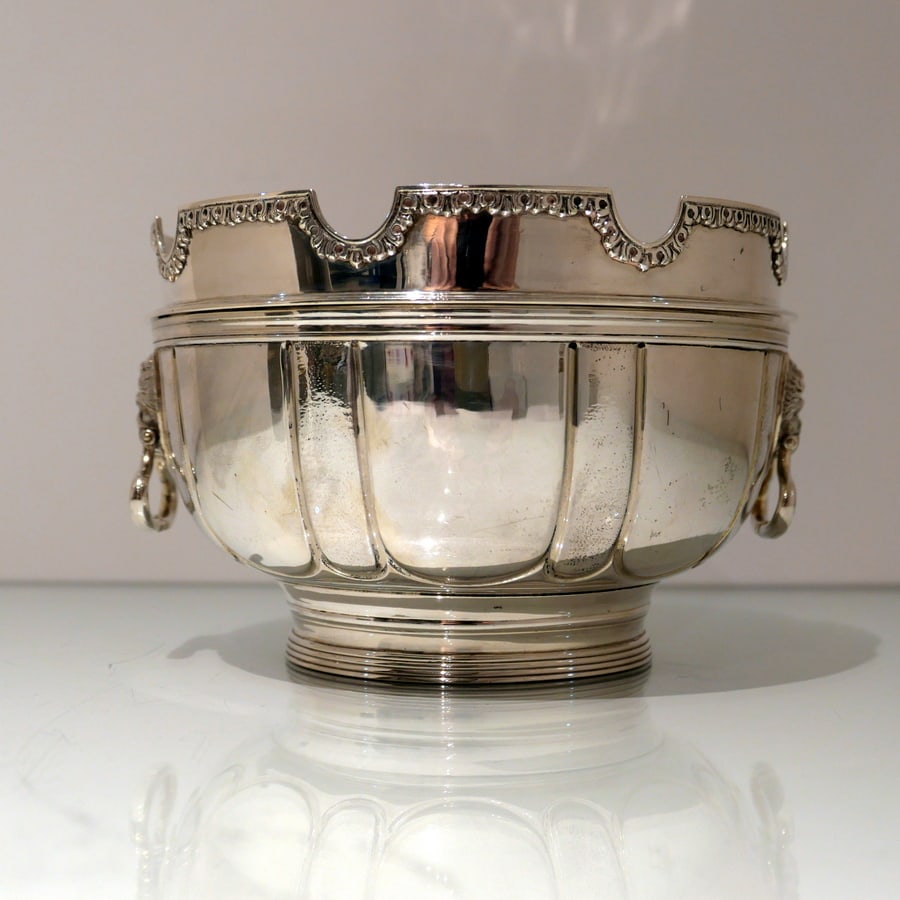 Early 20th Century Modern George V Sterling Silver Monteith Bowl London 1928 D & J Welby - 2