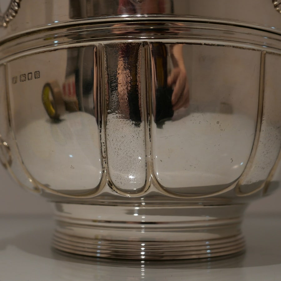 Early 20th Century Modern George V Sterling Silver Monteith Bowl London 1928 D & J Welby - 8