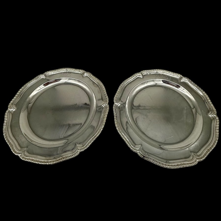 Early 19th Century Antique Silver George III Large Pair Second Course Dishes London 1804 William: Title:Early 19th Century Antique Silver George III Large Pair Second Course Dishes London 1804 William Frisbee Description:Description Beautiful pair of large second course underplates decorated with 