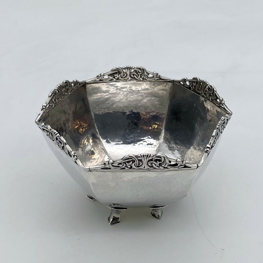 Early 20th Century Modern George V Sterling Silver Bowl London 1933 Omar Ramsden - 4