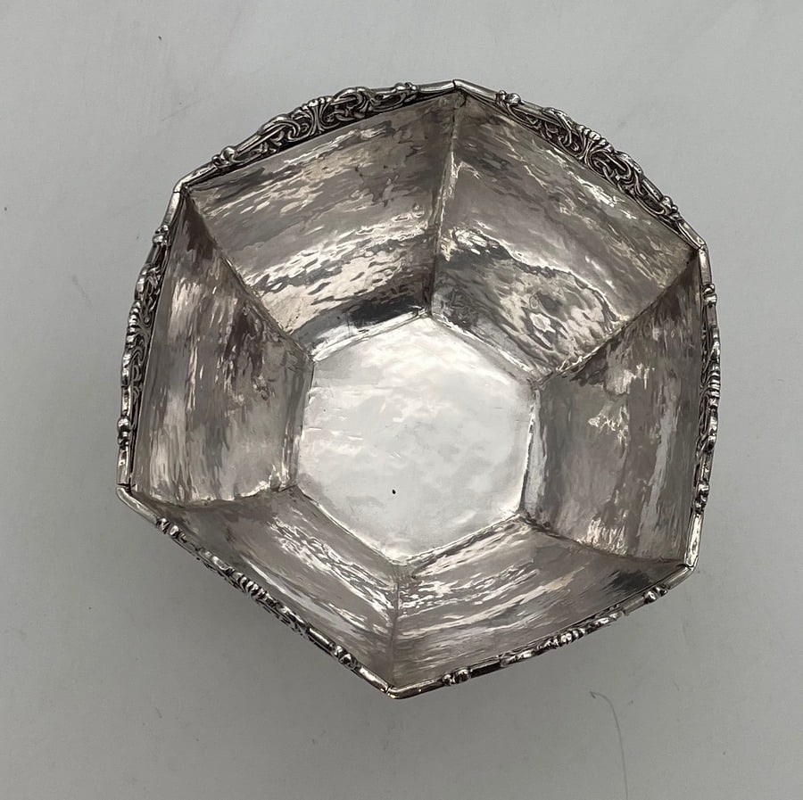 Early 20th Century Modern George V Sterling Silver Bowl London 1933 Omar Ramsden - 5