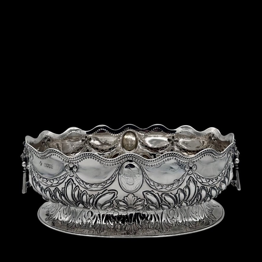 19th Century Antique Victorian Large Oval Sterling Silver Bowl London 1883 Martin Hall & Co Ltd: Title:19th Century Antique Victorian Large Oval Sterling Silver Bowl London 1883 Martin Hall & Co Ltd Description:Description Large oval Victorian silver bowl designed with a gadroon wavy edged border