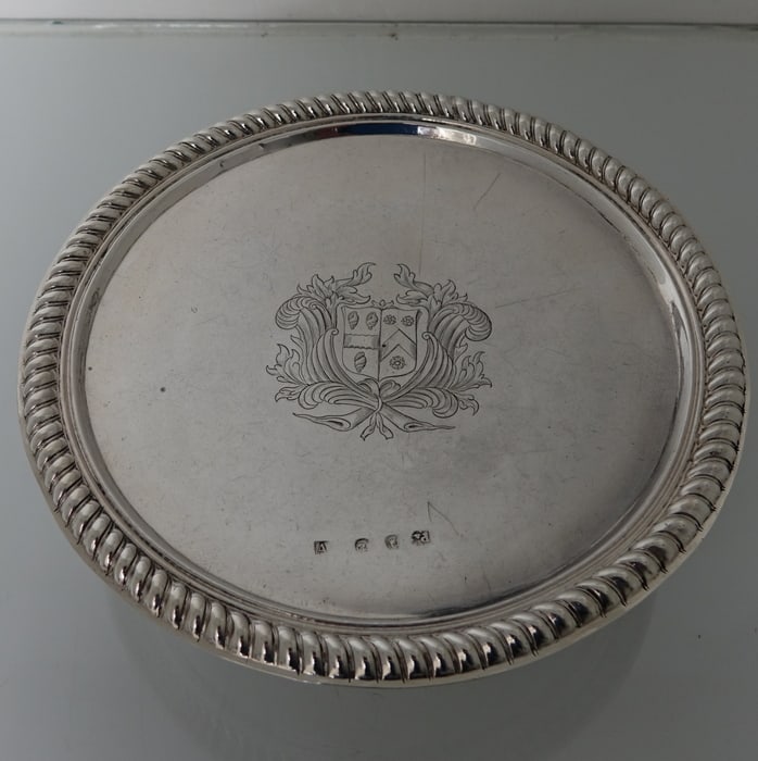 George I Silver Pair of Tazzas London 1716 Thomas Parr I - 3
