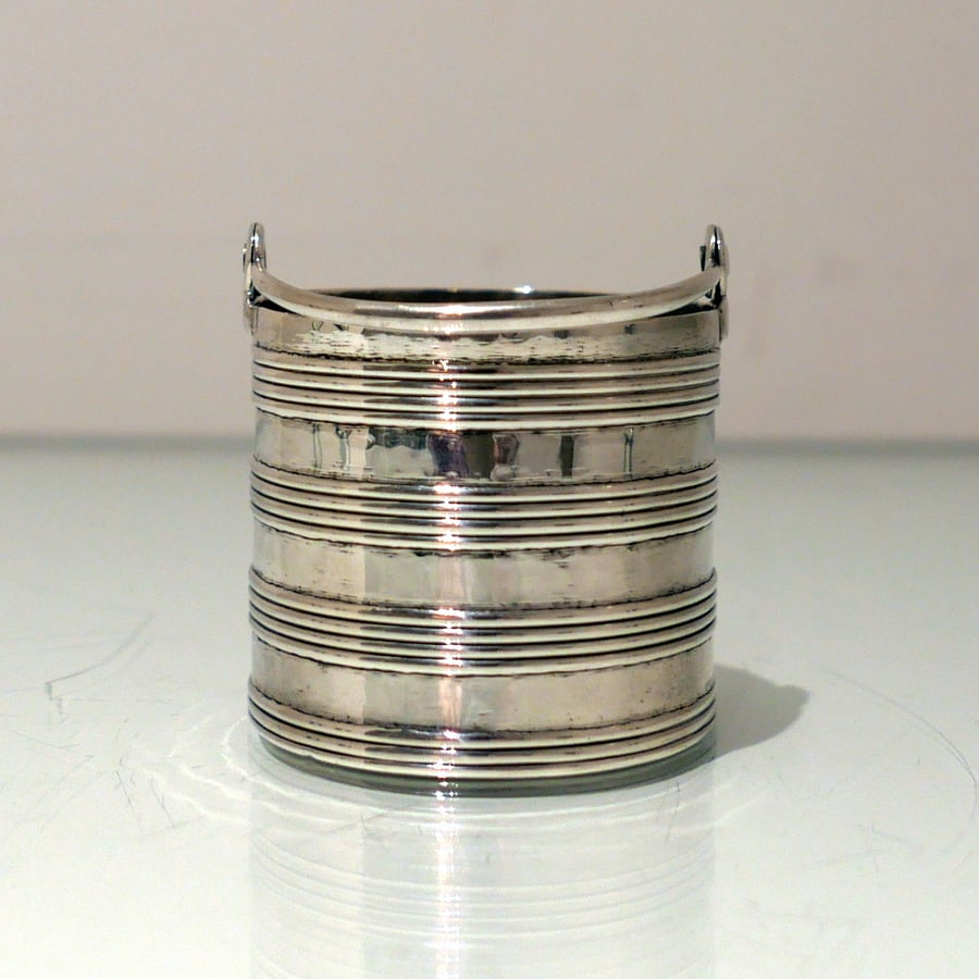 Early 18th Century Antique George II Sterling Silver Cream Pail London 1733 Ayme Videau - 7