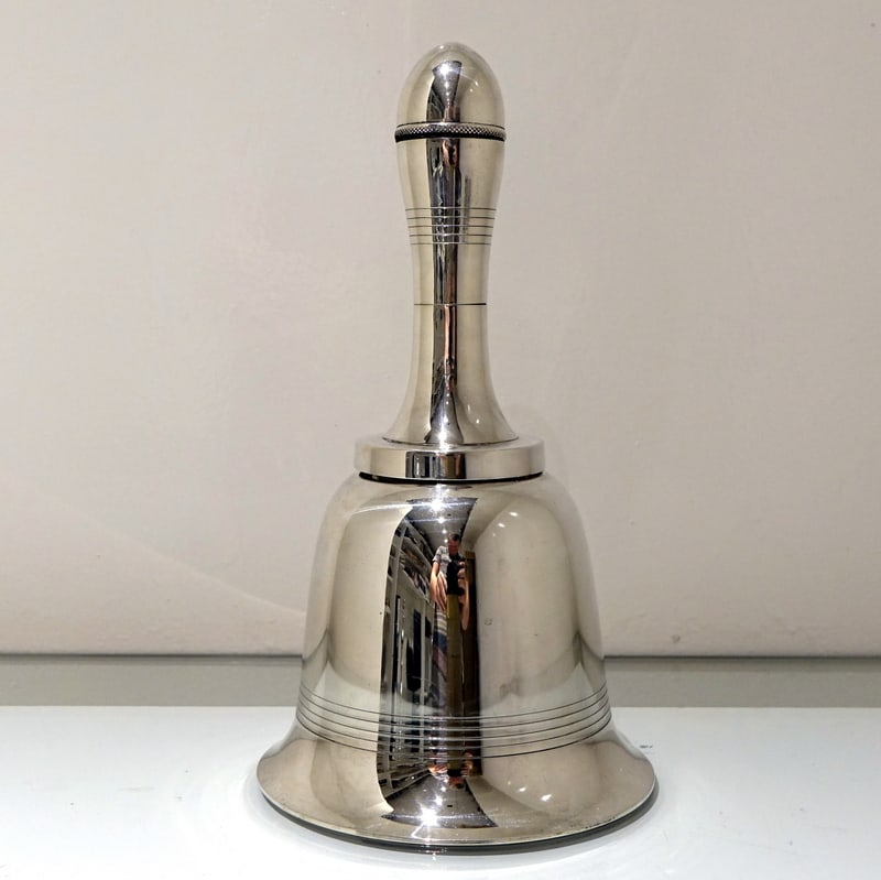 Early 20th Century George V Silver-Plate Bell Formed Cocktail Shaker Circa 1935 Asprey & Co: Title:Early 20th Century George V Silver-Plate Bell Formed Cocktail Shaker Circa 1935 Asprey & Co Description:Description A stylish and highly collectable bell shaped cocktail shaker manufactured by