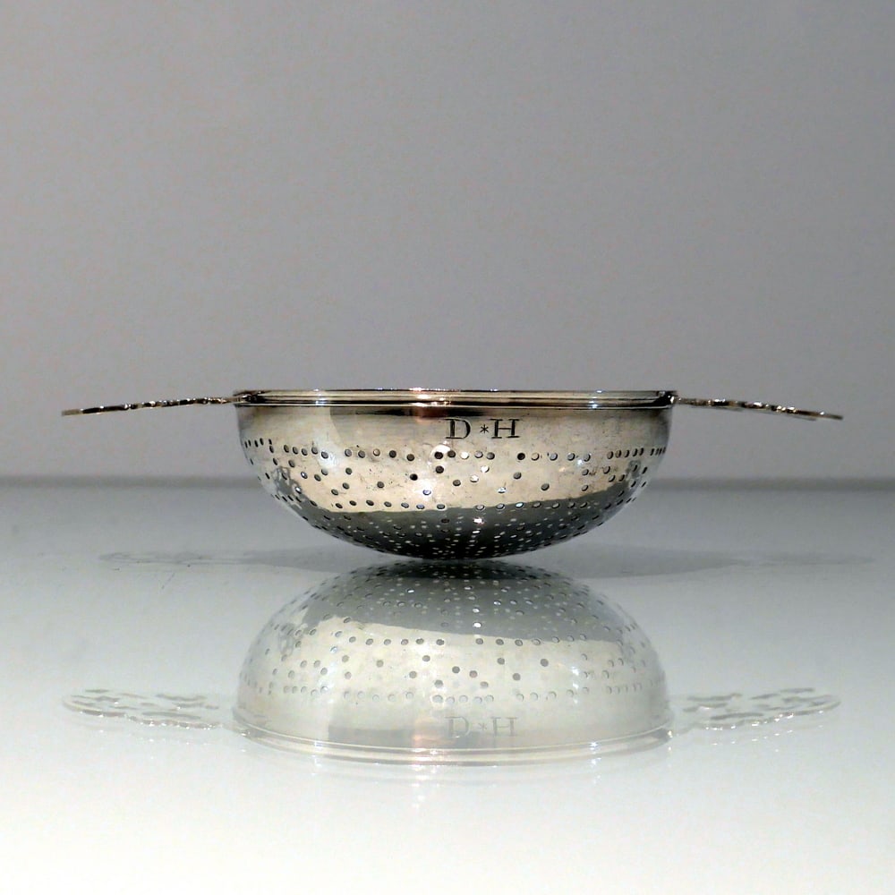 Early 18th Century Antique George I Sterling Silver Lemon Strainer London 1726 James Goodwin - 5