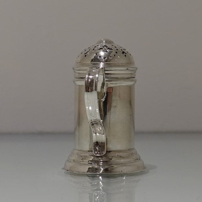 Early 18th Century Antique George II Sterling Silver Kitchen Pepper London 1730 Thomas Rush - 5