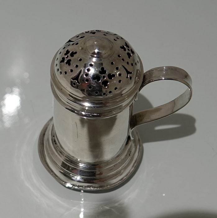 Early 18th Century Antique George II Sterling Silver Kitchen Pepper London 1730 Thomas Rush - 8
